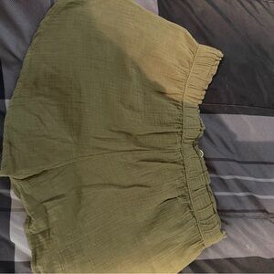 Universal Thread Olive Green Shorts